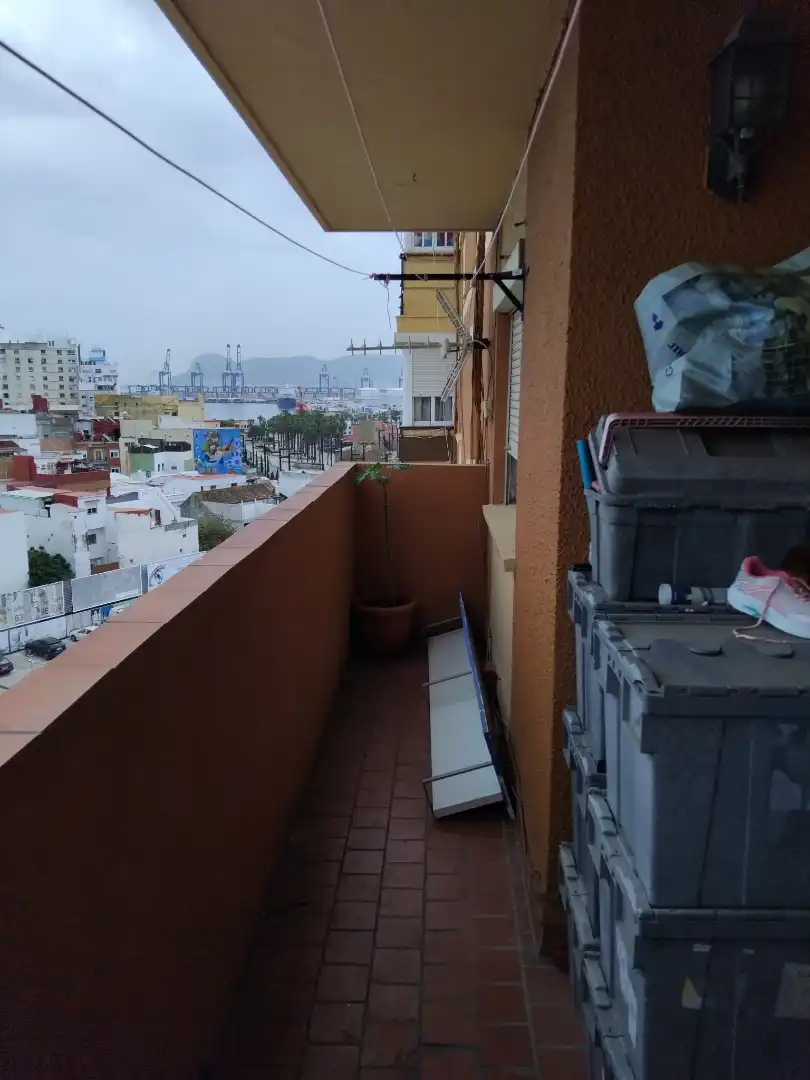 Balcony of Flat for sale in Algeciras  with Air Conditioner, Heating and Furnished
