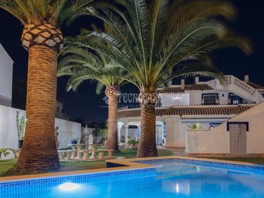 Maison avec piscine à vendre à Conil
