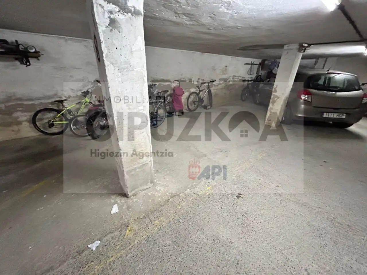Parkplatz von Garage zum Verkauf in Astigarraga
