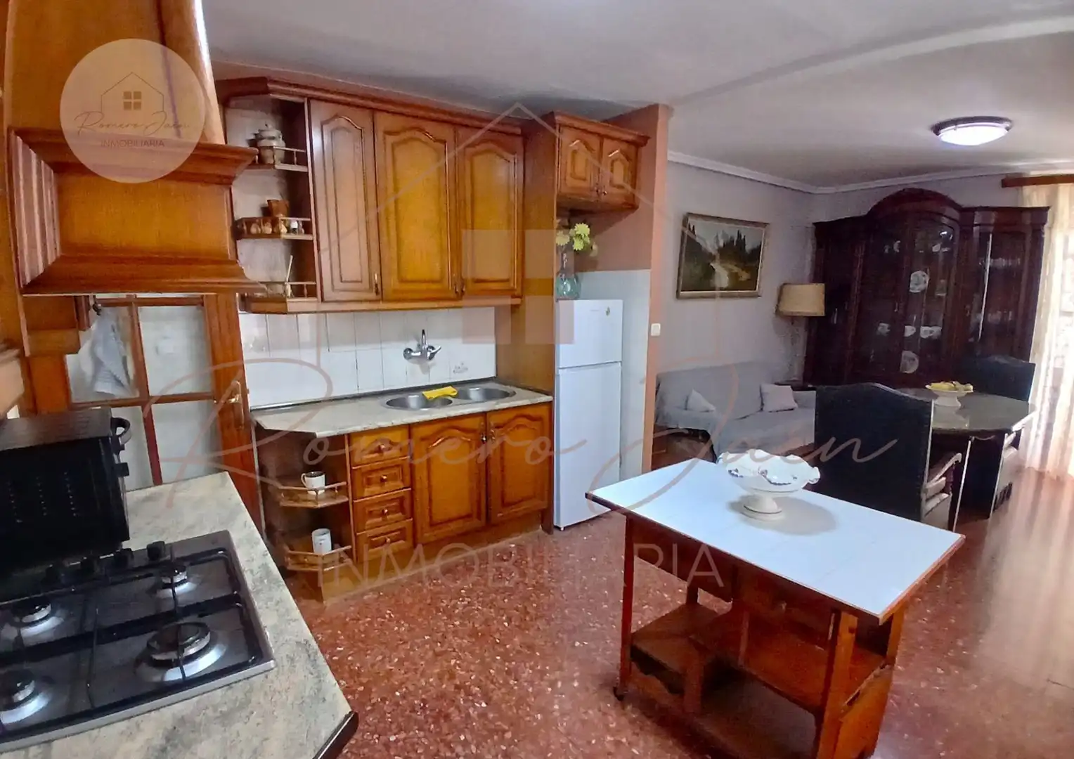 Cuina de Casa o xalet en venda en Jaén amb Calefacció, Traster i Moblat