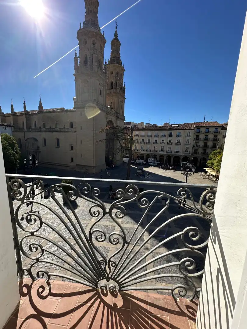 Dúplex con ascensor en venta en Plaza del Mercado 30