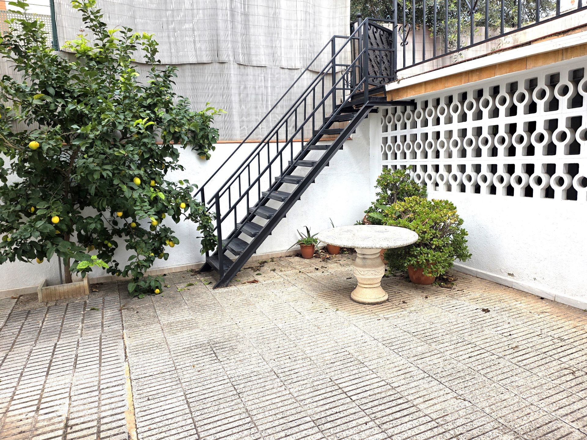 Terrassa de Casa adosada en venda en Cerdanyola del Vallès amb Calefacció, Jardí privat i Terrassa