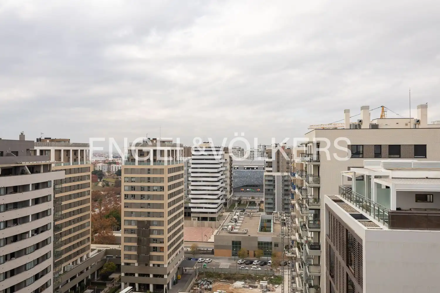 Vista exterior de Dúplex en venda en Valencia amb Aire condicionat, Calefacció i Jardí privat