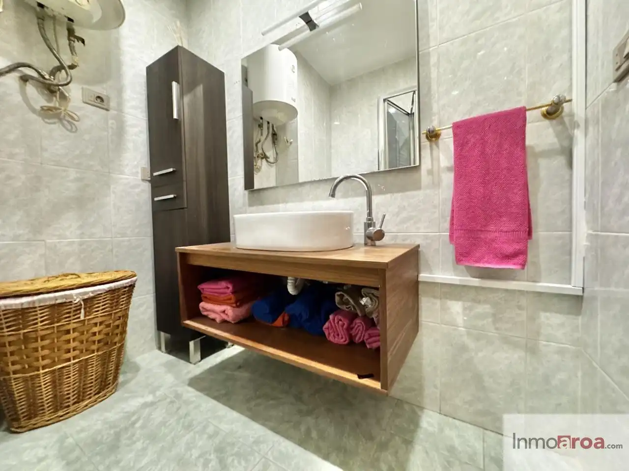 Badezimmer von Wohnung zur Miete in Benicasim / Benicàssim mit Klimaanlage, Heizung und Terrasse
