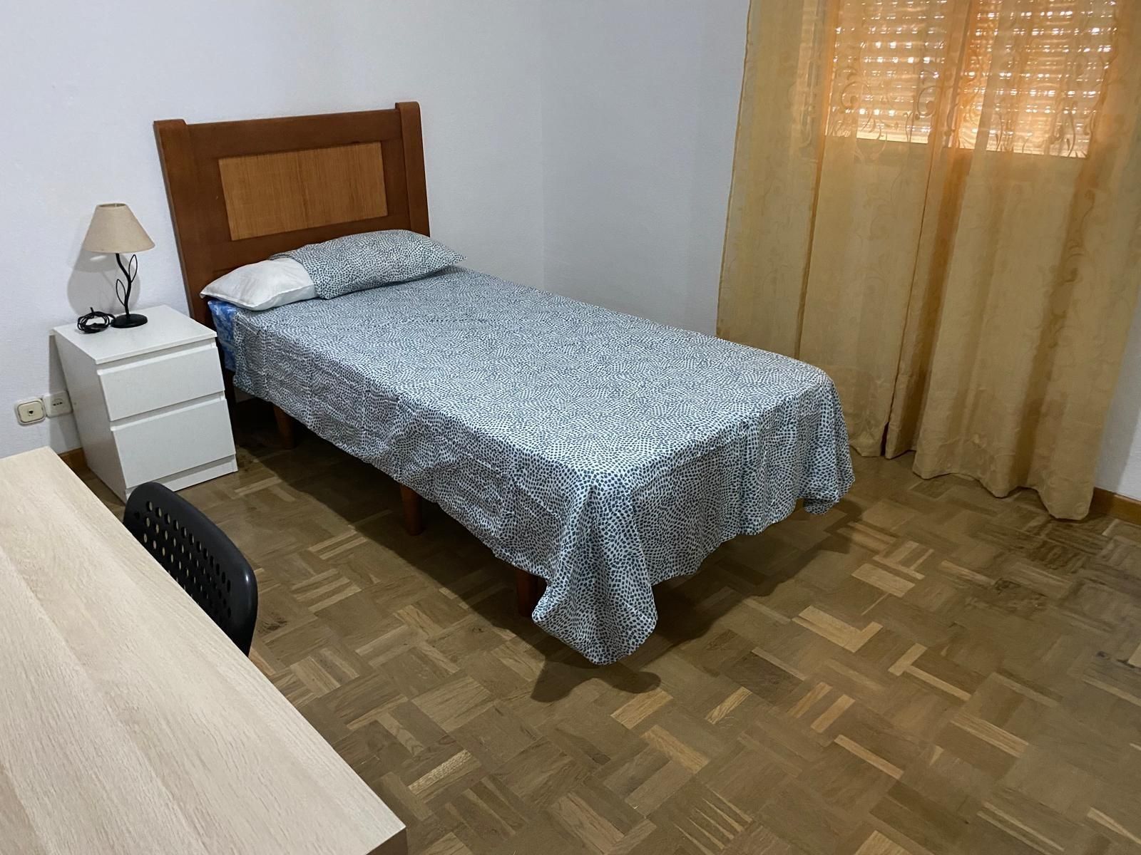 Habitación de Piso de alquiler en Málaga Capital