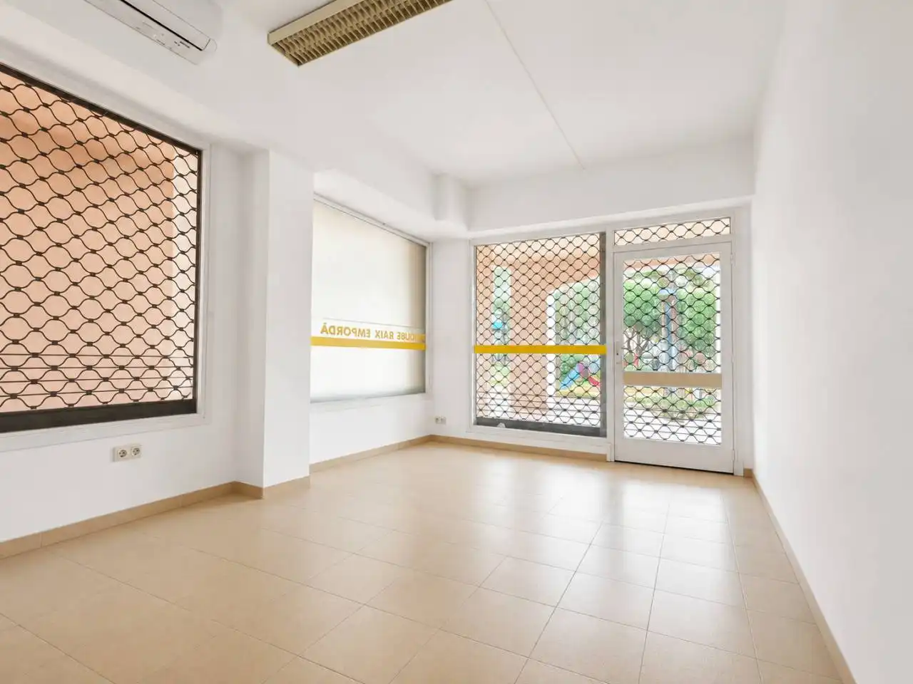 Local de lloguer en Palafrugell amb Aire condicionat