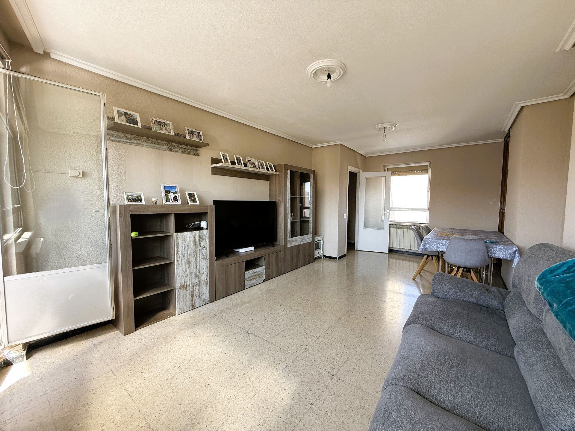 Living room of Flat for sale in Vitoria - Gasteiz  with Heating, Terrace and Furnished