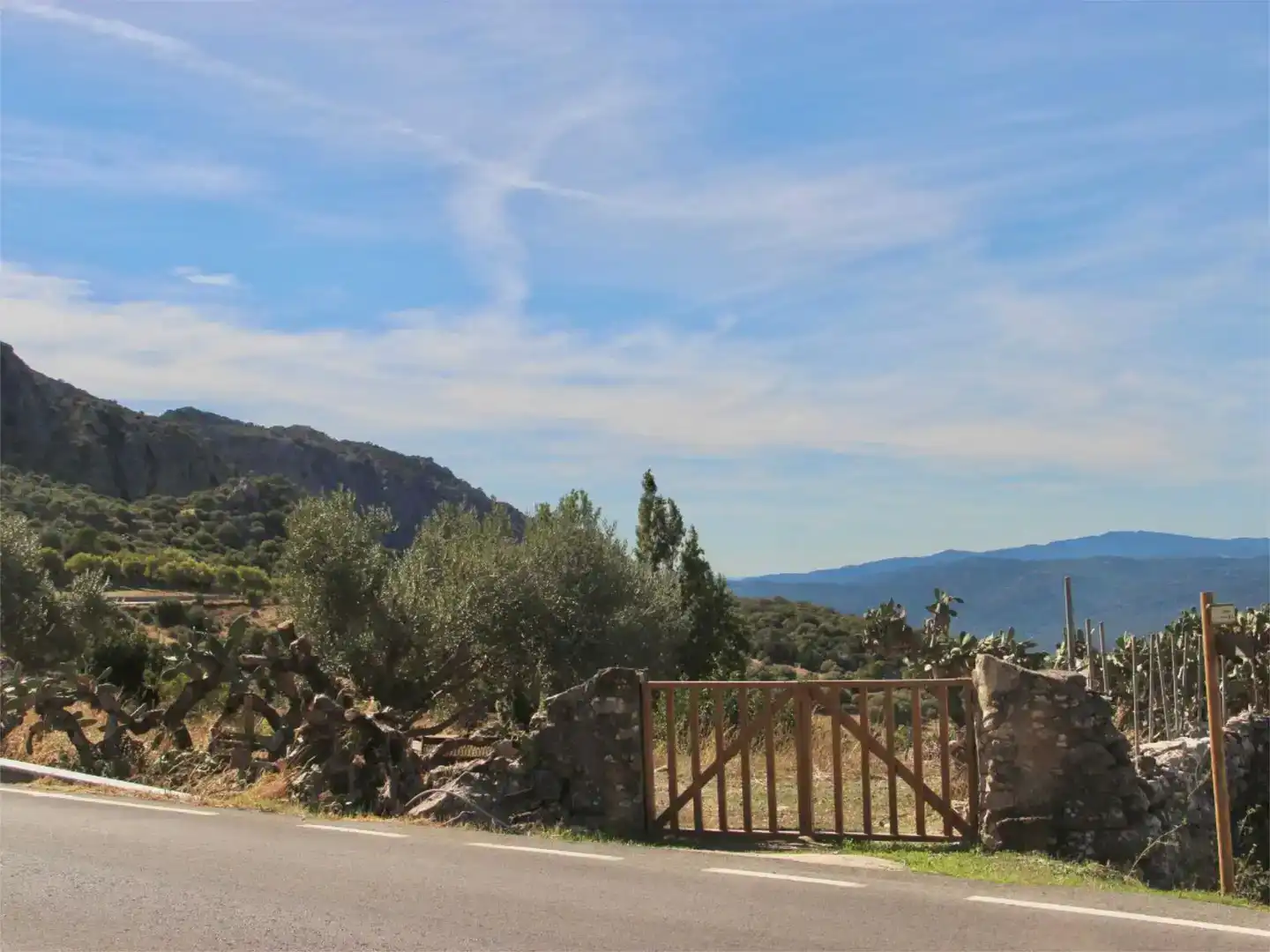 Vista exterior de Piso en venta en Benaocaz con Jardín privado, Trastero y Piscina