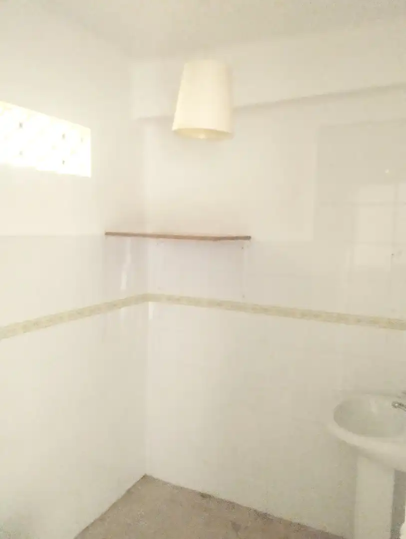 Bathroom of Commercial properties for sale in Jerez de la Frontera