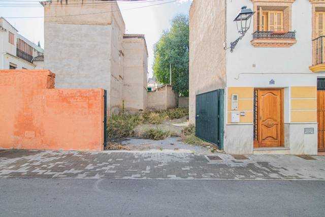 Terreno residencial en Venta en Calle CAMPANARIO, 21 en Cájar