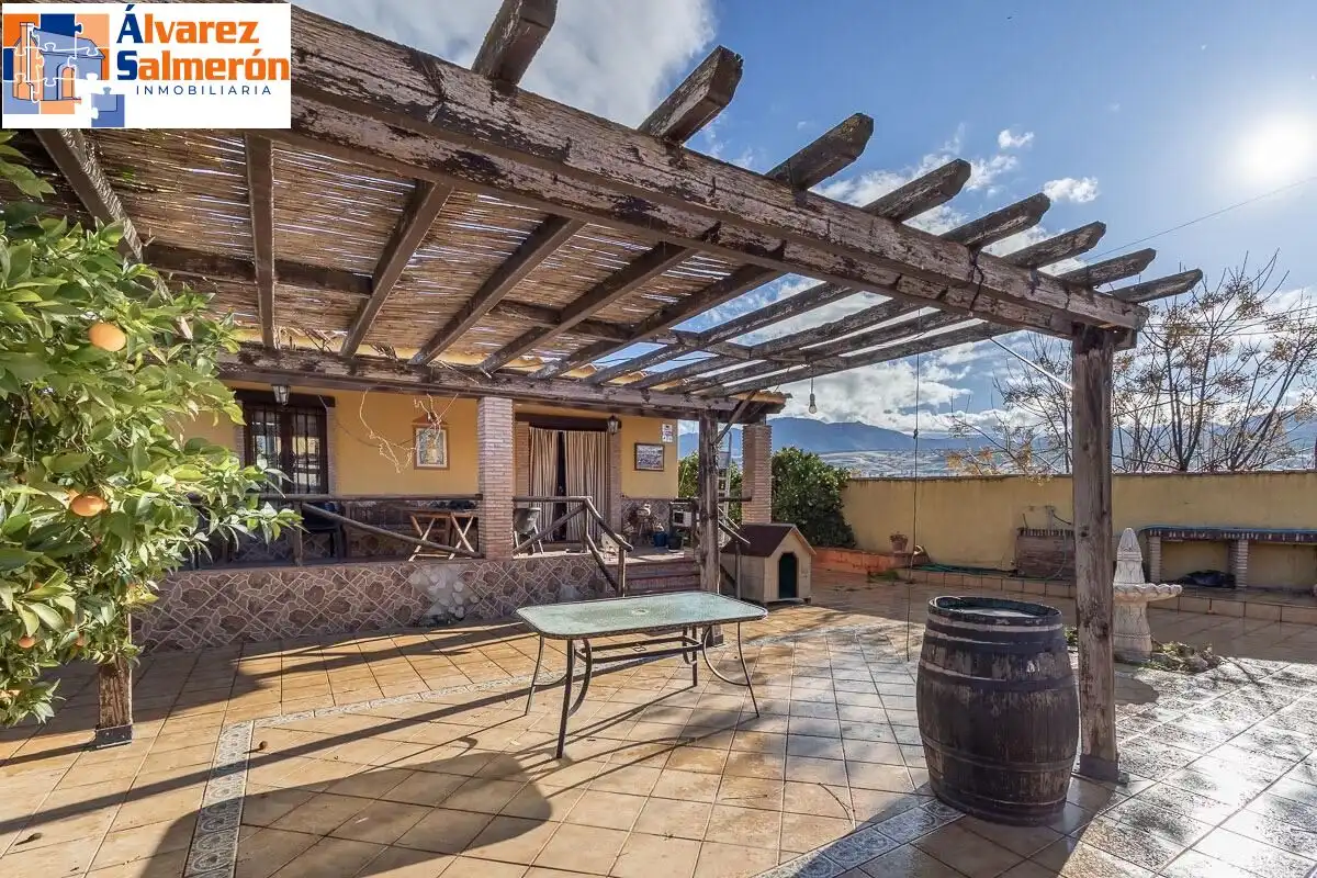Terrace of Houses for sale in La Zubia  with Private garden