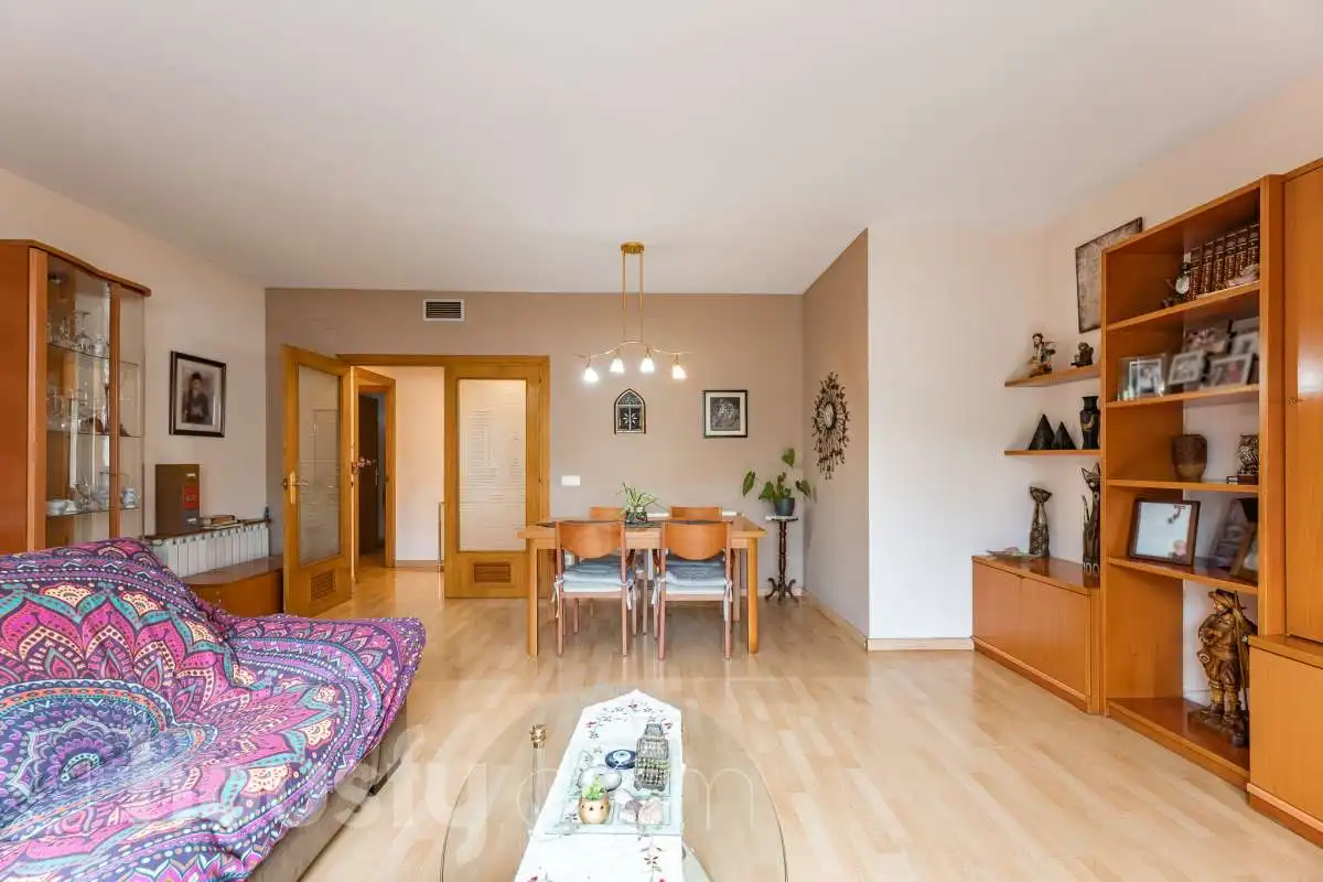 Vista exterior de Piso en venta en Barcelona con Aire acondicionado, Calefacción y Amueblado