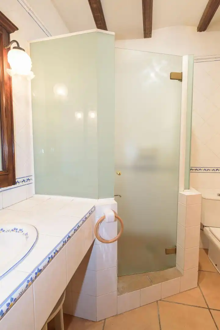 Baño de Finca rústica en venta en Organyà con Calefacción