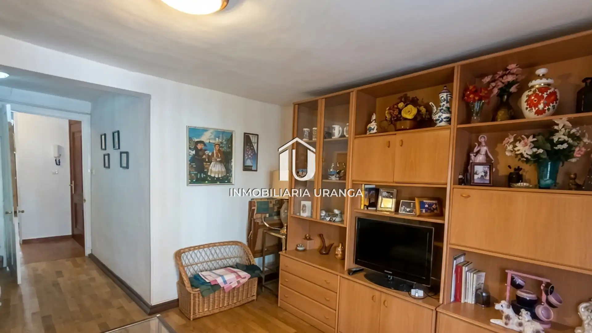 Sala de estar de Piso en venta en Laredo con Terraza y Amueblado