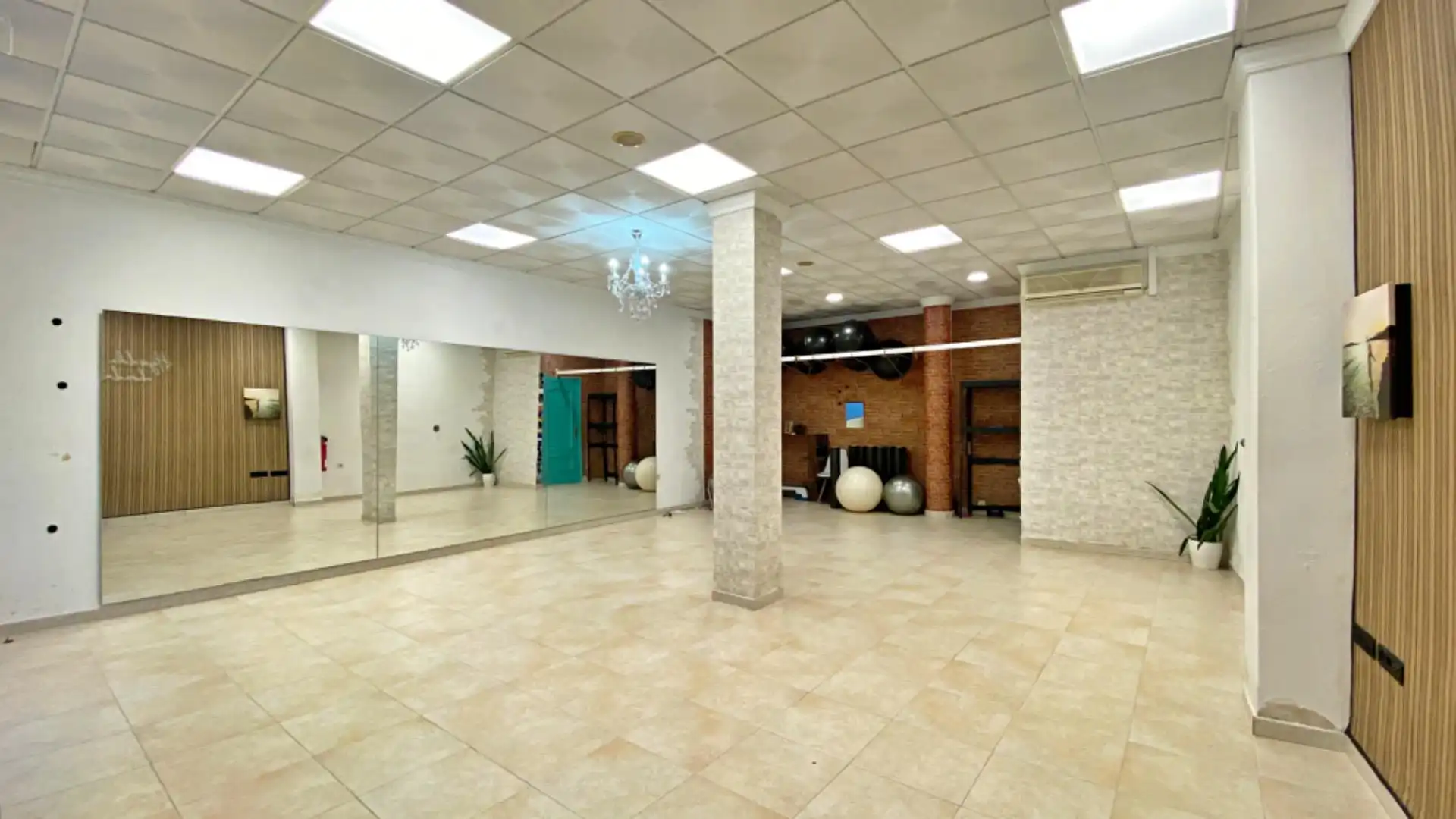 Local comercial de lloguer a Calle de la Fuente 7, imagen 3