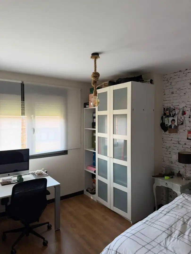 Schlafzimmer von Haus oder Chalet zum Verkauf in Meco mit Klimaanlage, Heizung und Terrasse
