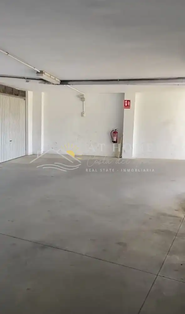 Garage for sale in Torrox