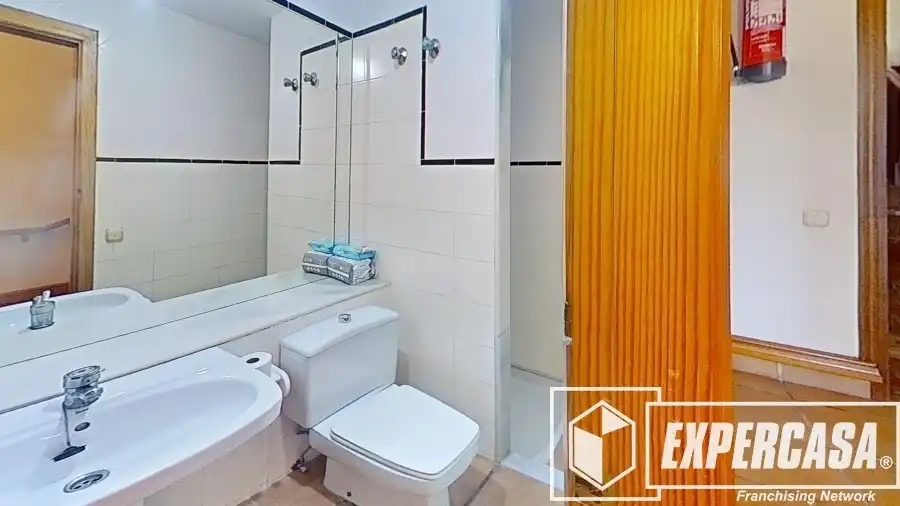 Bany de Casa o xalet en venda en Burjassot amb Aire condicionat, Calefacció i Terrassa