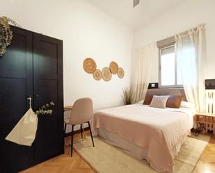 Bedroom of Flat to share in  Madrid Capital  with Air Conditioner, Heating and Parquet flooring