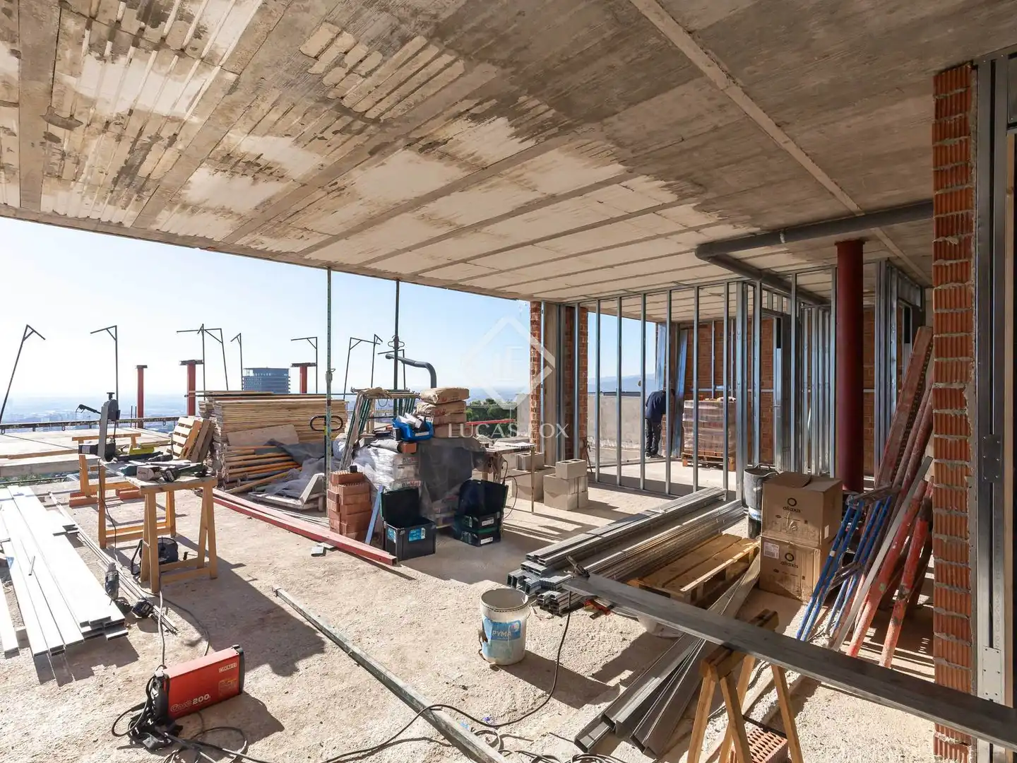 Vista exterior de Casa o xalet en venda en Esplugues de Llobregat amb Aire condicionat, Calefacció i Parquet