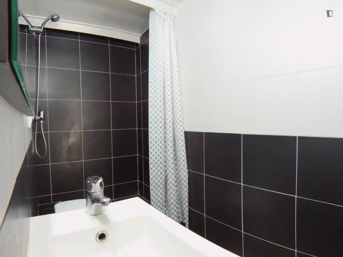 Study for rent in Bellas Vistas