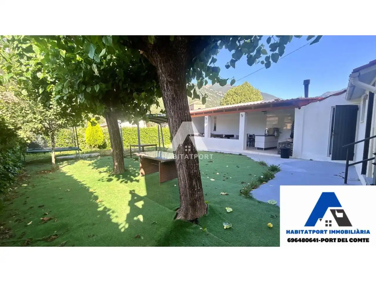Vista exterior de Casa o chalet en venta en La Coma i la Pedra con Calefacción, Jardín privado y Amueblado