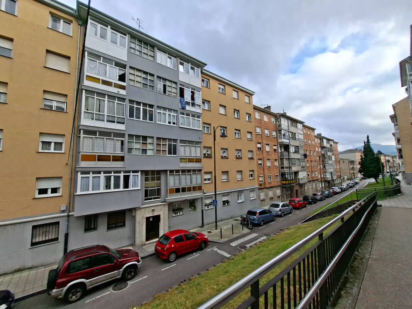 Exterior view of Flat for sale in Avilés  with Heating, Terrace and Furnished