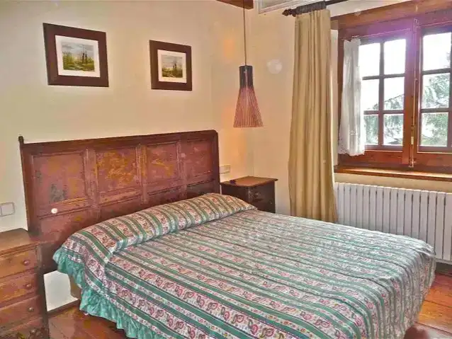 Schlafzimmer von Country house zur Miete in Sallent de Gállego mit Balkon