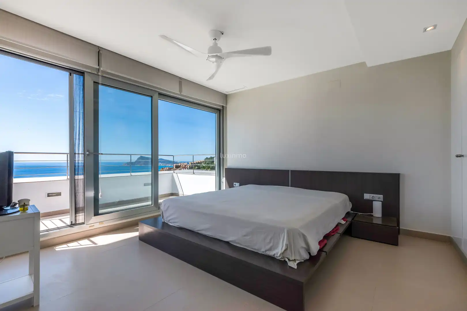 Habitación de Casa adosada en venta en Altea con Aire acondicionado, Jardín privado y Terraza
