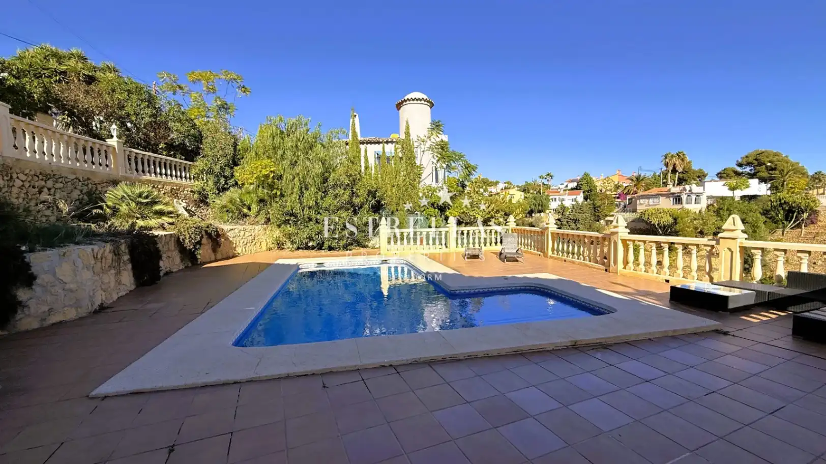 Vista exterior de Casa o chalet en venta en La Nucia con Aire acondicionado, Calefacción y Jardín privado