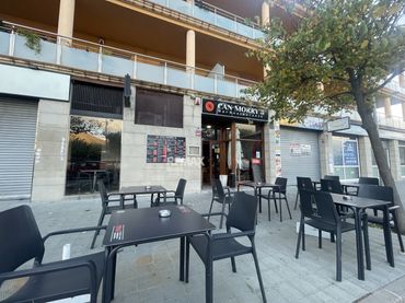 Business premises for sale in Glorieta GV DE PAU CASALS