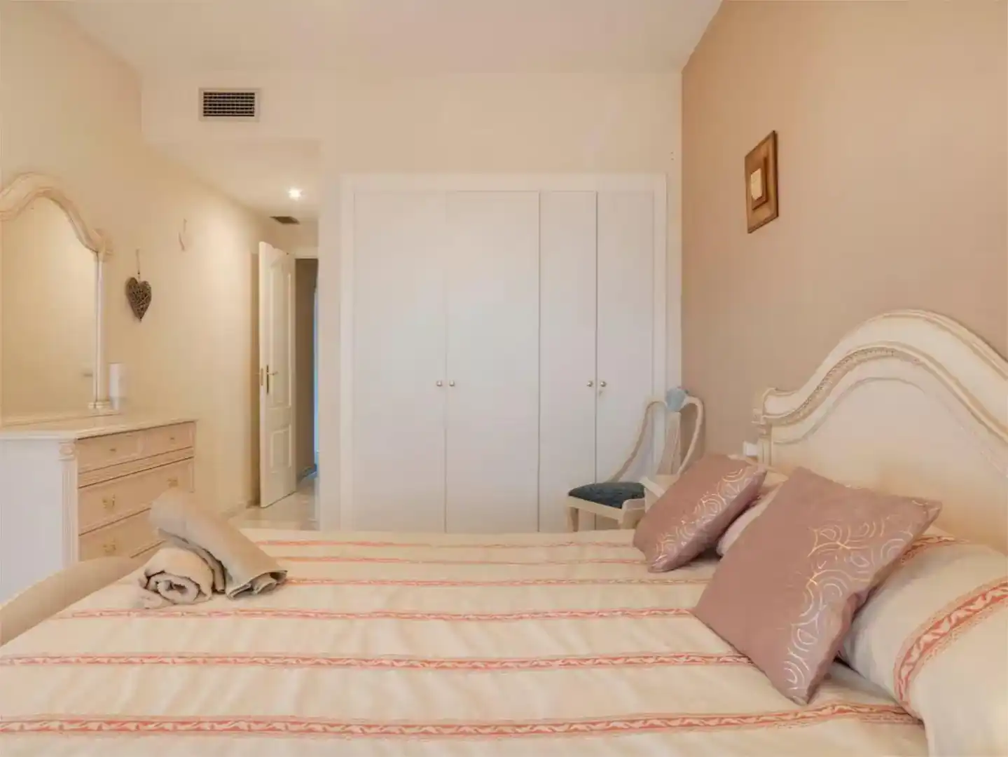 Bedroom of Flat for rent in Mijas  with Air Conditioner, Swimming Pool and Balcony