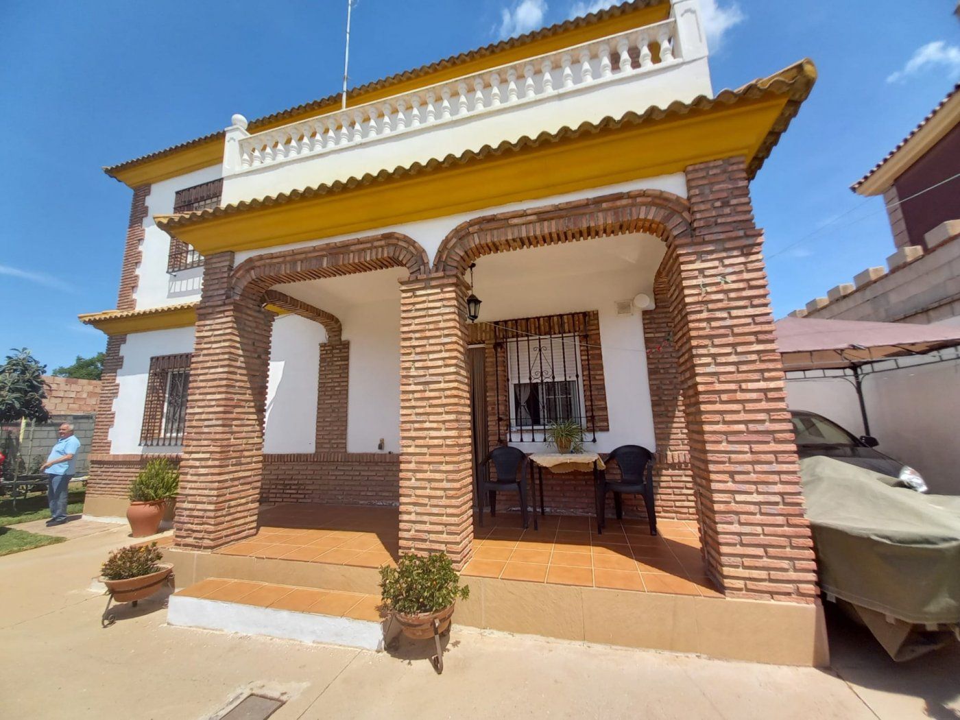 Exterior view of House or chalet for sale in  Córdoba Capital  with Air Conditioner, Heating and Private garden
