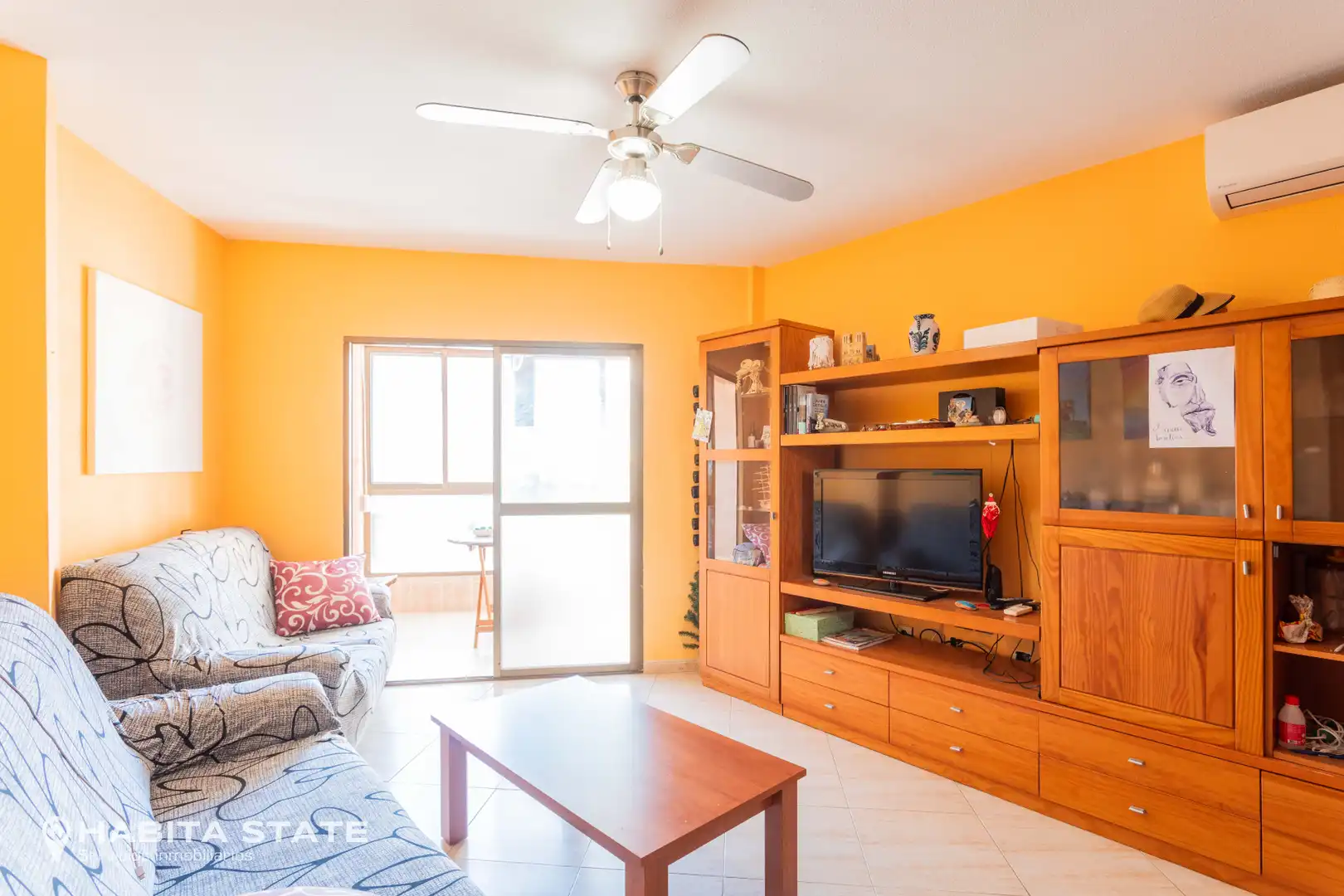 Sala de estar de Apartamento en venta en Almería con Aire acondicionado, Calefacción y Terraza