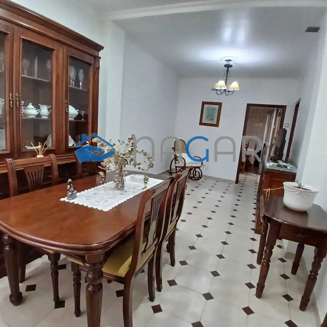 Menjador de Casa o xalet en venda en La Línea de la Concepción amb Terrassa i Moblat