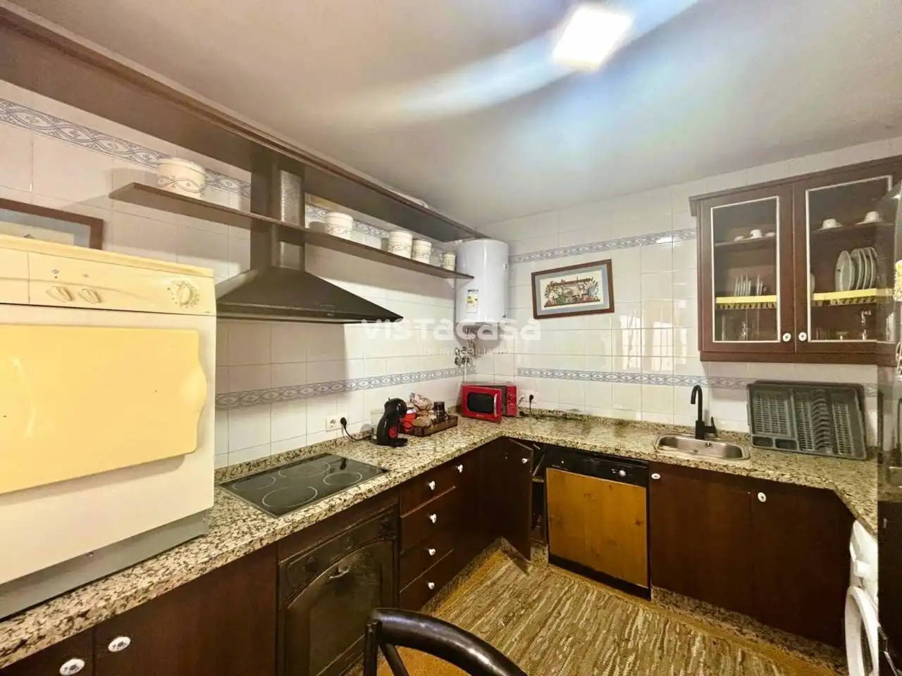 Cuina de Casa adosada en venda en Mairena del Alcor amb Aire condicionat, Calefacció i Jardí privat