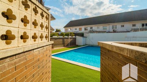 Foto 4 de Casa adosada en venta en La Pineda, Castelldefels