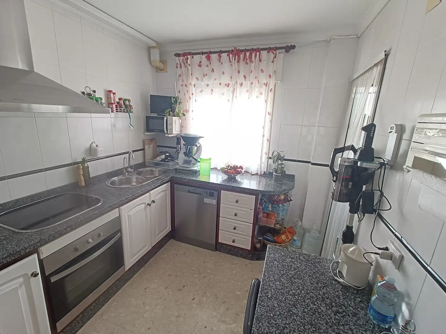 Cuina de Pis en venda en Isla Cristina amb Aire condicionat, Moblat i Balcó