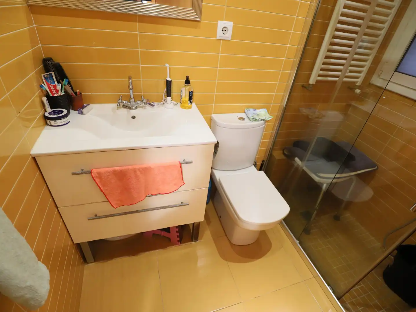 Bathroom of Houses for sale in Esplugues de Llobregat  with Heating, Parquet flooring and Terrace