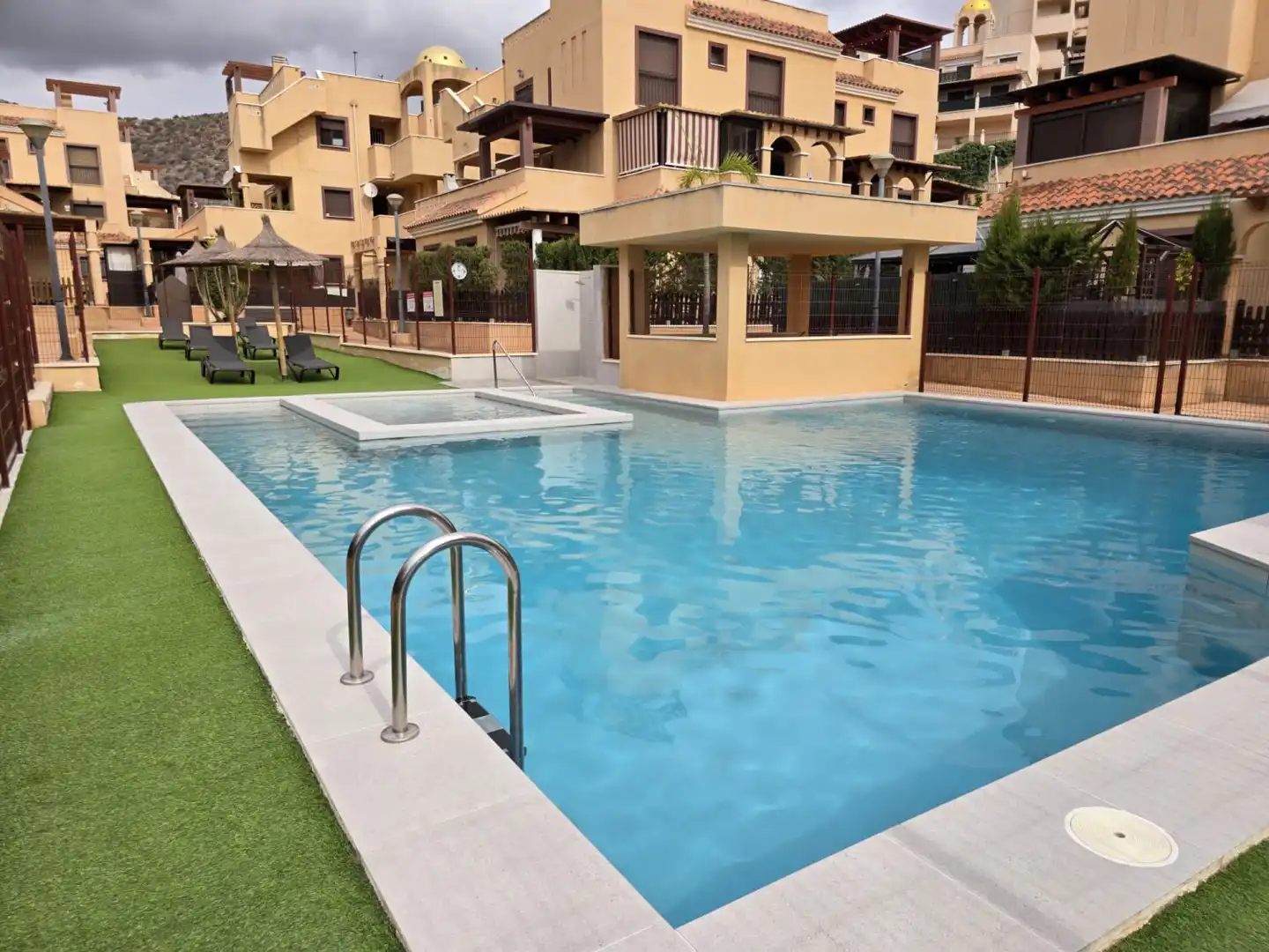Apartment mit Pool zum Verkauf in Los collados