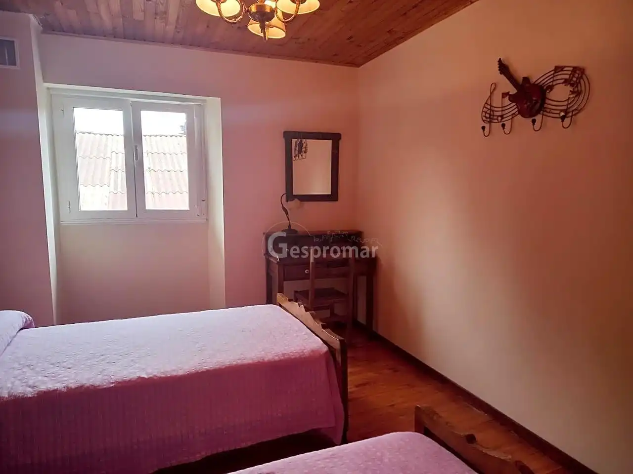 Dormitori de Casa o xalet en venda en Montederramo amb Balcó