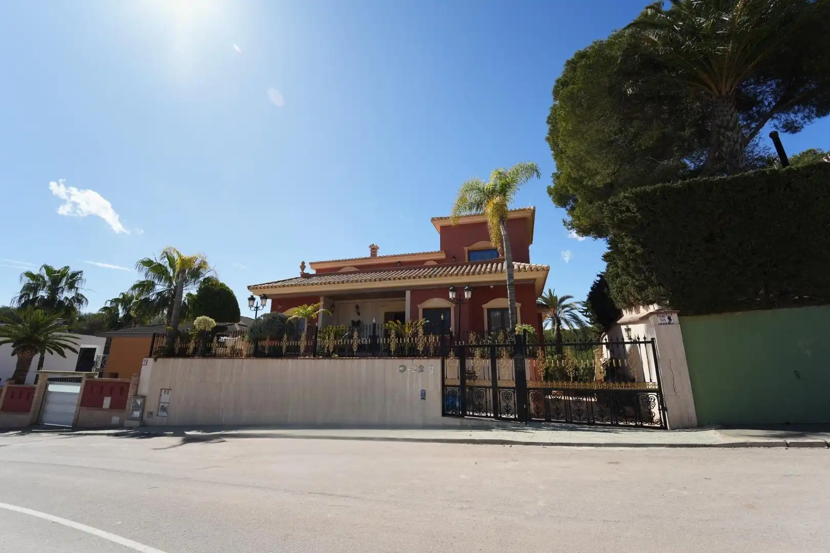 Casa con piscina en venta en Orihuela Costa