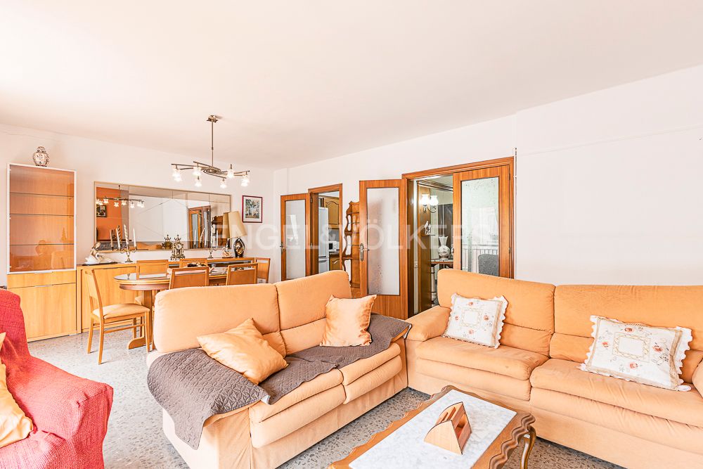 Sala d'estar de Apartament en venda en Vilanova i la Geltrú amb Calefacció, Terrassa i Balcó