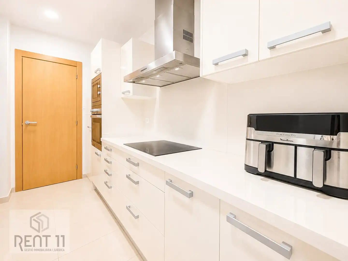 Kitchen of Flat for sale in Girona  with Air Conditioner, Heating and Terrace