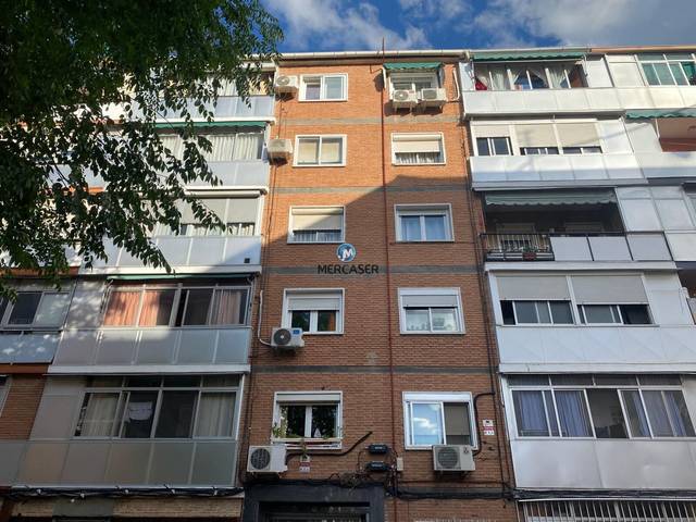 Piso en Venta en Reyes Católicos