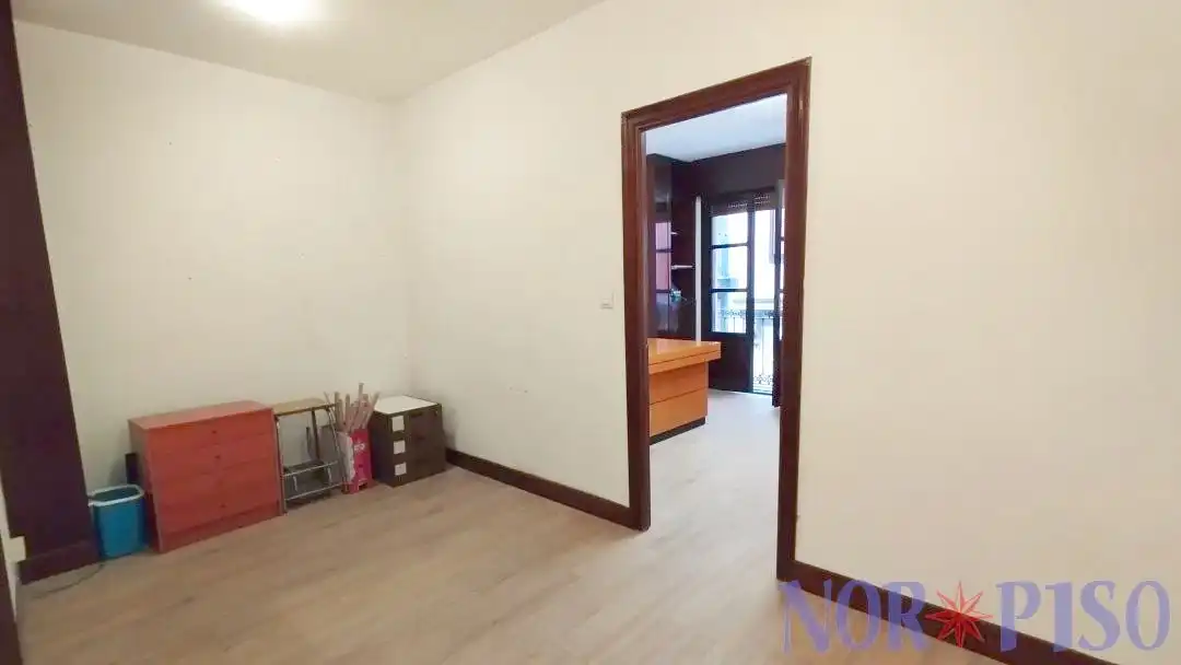 Büro zum Verkauf in Bilbao 