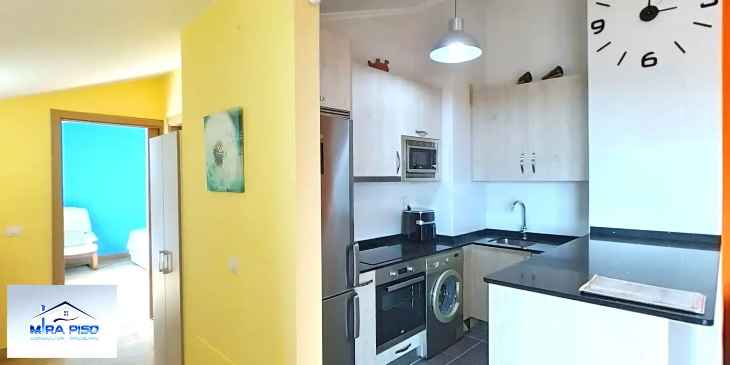Cocina de Ático en venta en Entrambasaguas con Calefacción, Parquet y Terraza