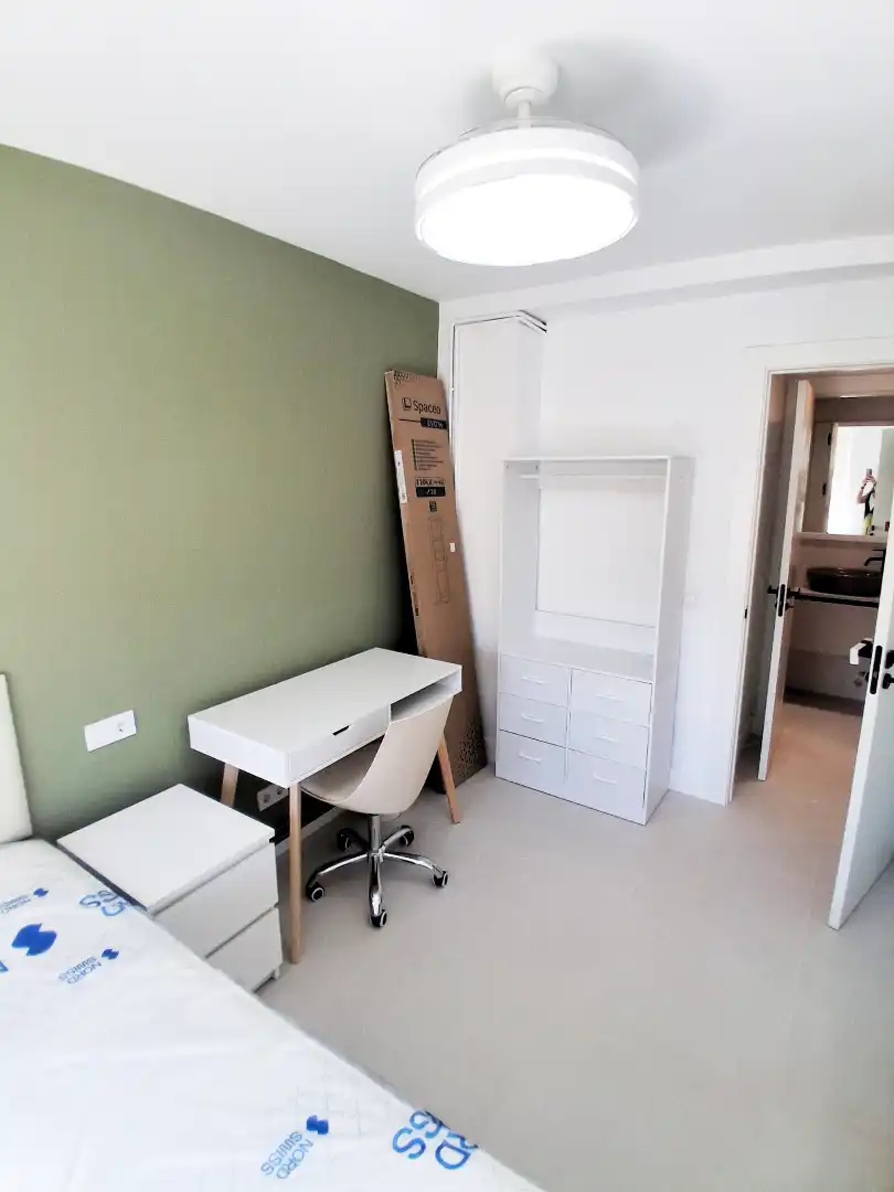 Habitación en Calle San Juan de Dios, 39, Centro - Sagrario