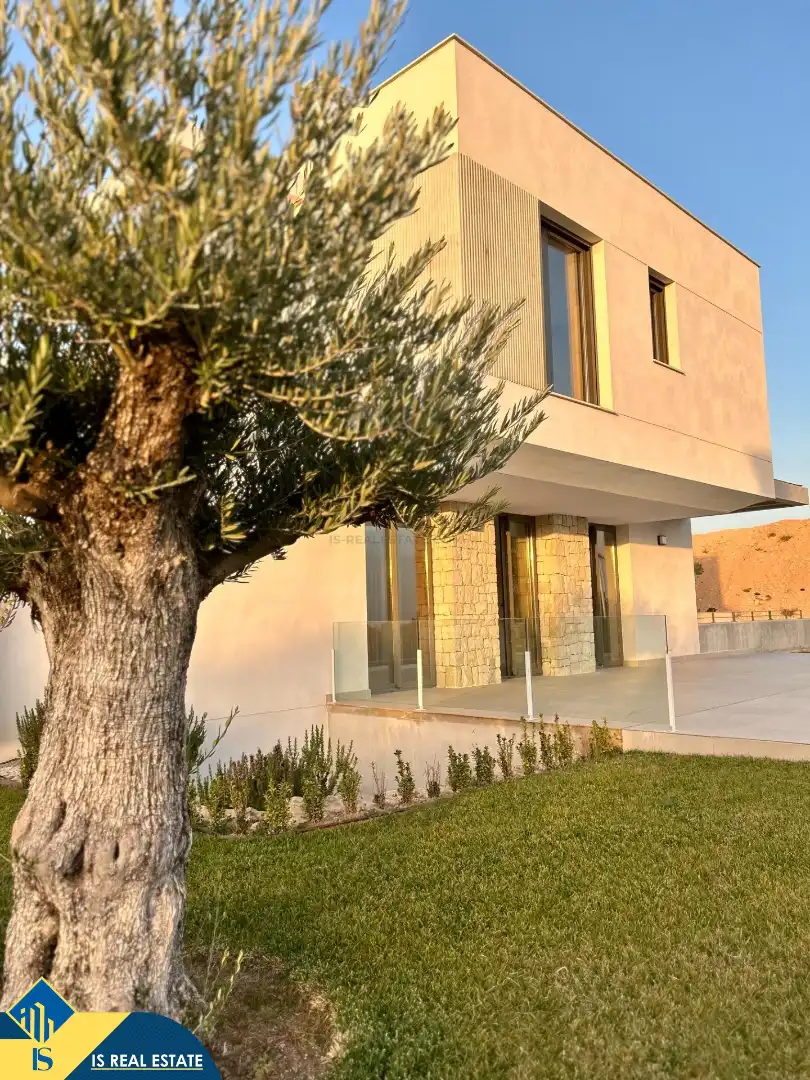 Villa avec piscine à vendre à Golf Bahía, imagen 8
