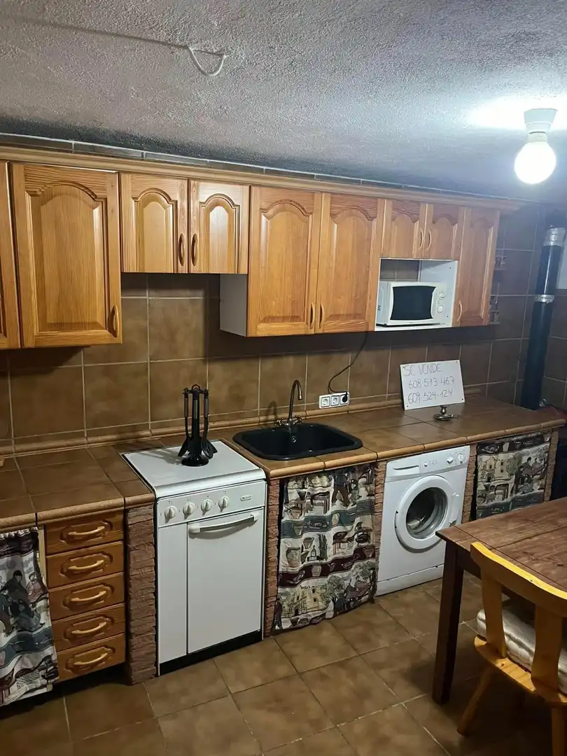 Cuina de Casa o xalet en venda en Pinofranqueado amb Aire condicionat, Calefacció i Balcó
